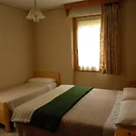 Zebru فندق